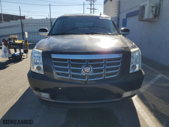 2013 Cadillac Escalade Luxury with VIN 1GYS3BEF1DR112438, listed as a Copart auction lot 80496664 with 98,907 mi miles and Clean Title. Bid and sale history available at carsss.com. Image 5.