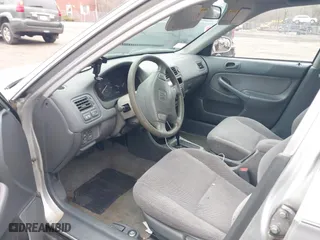1997 Honda Civic EX with VIN 2HGEJ8643VH561244, listed as a IAAI auction lot 41810988 with 130,000 mi miles. Bid and sale history available at carsss.com. Image 5.
