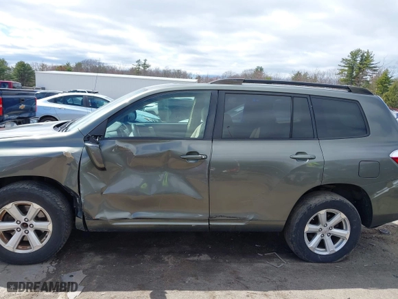 2008 Toyota Highlander with VIN JTEES41A282010507, listed as a IAAI auction lot 41999562 with 204,868 mi miles. Bid and sale history available at carsss.com. Image 14.