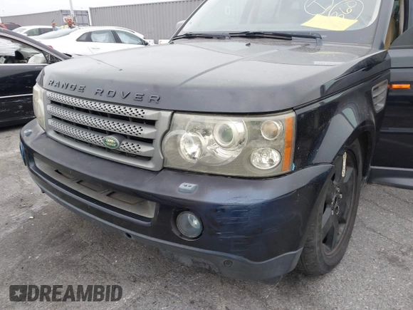 2008 Land Rover Range Rover Sport HSE with VIN SALSK25418A183224, listed as a IAAI auction lot 42138752 with 162,014 mi miles and . Bid and sale history available at DreamBid. Image 6.