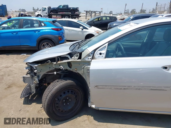 2016 Toyota Corolla L with VIN 2T1BURHE0GC684775, listed as a IAAI auction lot 42720936 with 136,872 mi miles and . Bid and sale history available at DreamBid. Image 6.