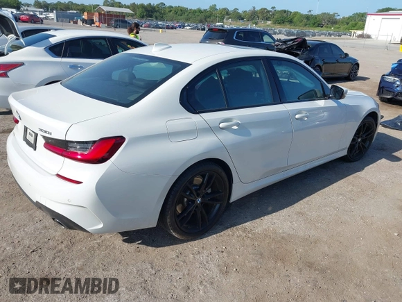 2020 BMW 3 Series 330i с VIN 3MW5R1J04L8B29799, выставлен на аукционе IAAI как лот 42124394 с пробегом 24 783 миль миль и . История ставок и продаж доступна на DreamBid. Изображение 4.
