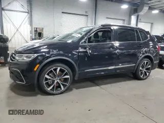 2022 Volkswagen Tiguan SEL R-Line with VIN 3VV4B7AX9NM141266, listed as a Copart auction lot 85086634 with 20,465 mi miles and Salvage Title. Bid and sale history available at carsss.com. Image 1.
