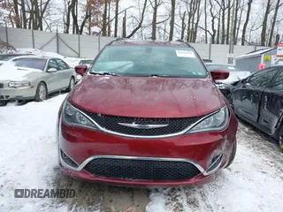 2017 Chrysler Pacifica Touring L Plus with VIN 2C4RC1EG6HR652908, listed as a IAAI auction lot 41381104 with 82,186 mi miles and . Bid and sale history available at DreamBid. Image 13.