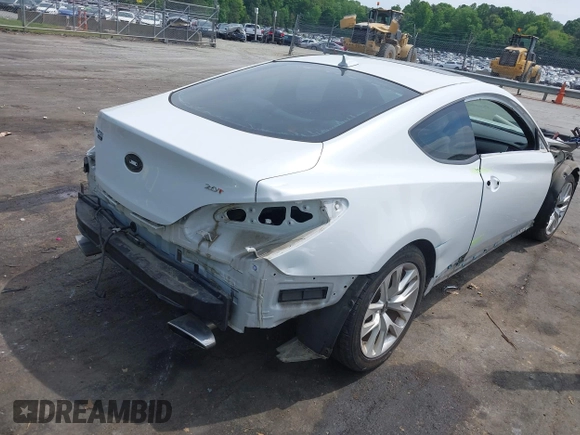 2013 Hyundai Genesis Coupe Premium z VIN KMHHT6KD1DU090069, wystawiony jako IAAI lot #42094630 z przebiegiem 86 294 mil mil oraz . Historia ofert i sprzedaży dostępna na DreamBid. Obrazek 4.