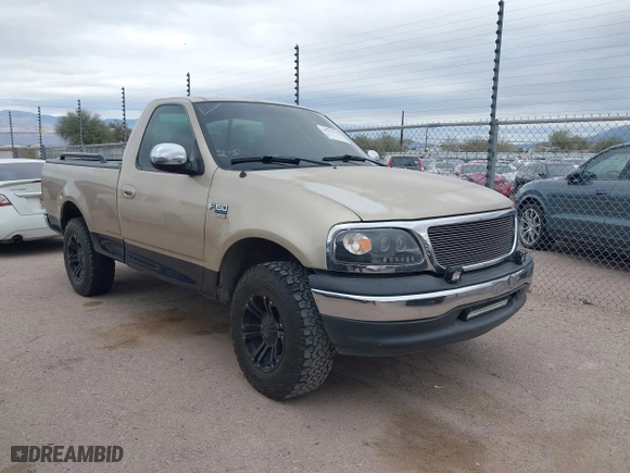 1999 Ford F-150 Work Series with VIN 1FTRF17WXXKA74403, listed as a IAAI auction lot 41525113 with 1 mi miles. Bid and sale history available at carsss.com. Image 1.