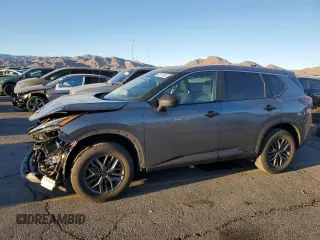 2023 Nissan Rogue S z VIN 5N1BT3AA0PC799839, wystawiony jako Copart lot #88311245 z przebiegiem 46 019 mil mil oraz Czysty tytuł • Clean title. Historia ofert i sprzedaży dostępna na DreamBid. Obrazek 1.