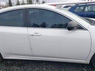 2009 Mazda 6 i Touring with VIN 1YVHP82A195M01537, listed as a IAAI auction lot 41471542 with 180,175 mi miles and . Bid and sale history available at carsss.com. Image 13.