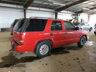 2001 Chevrolet Blazer LT with VIN 1GNCS13W71K106813, listed as a Copart auction lot 48734085 with 205,599 mi miles and Salvage title. Bid and sale history available at DreamBid. Image 3.