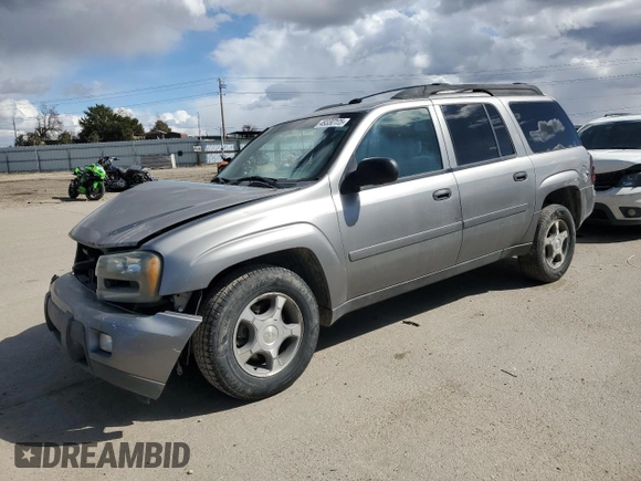2006 Chevrolet TrailBlazer LS with VIN 1GNET16SX66122387, listed as a Copart auction lot 49330125 with 234,313 mi miles and Salvage Title. Bid and sale history available at DreamBid. Image 1.