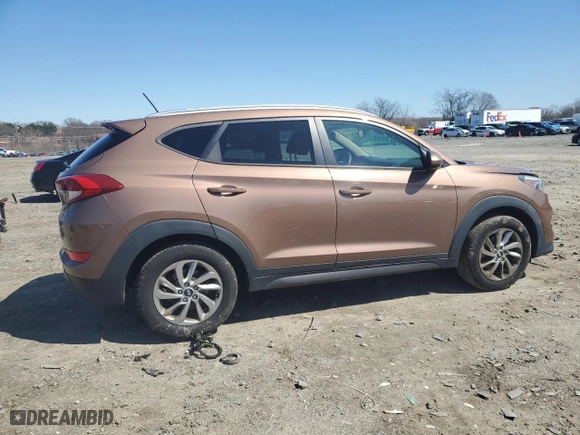 2016 Hyundai Tucson SE with VIN KM8J3CA40GU039832, listed as a Copart auction lot 50328665 with 63,300 mi miles and Salvage Title. Bid and sale history available at carsss.com. Image 3.