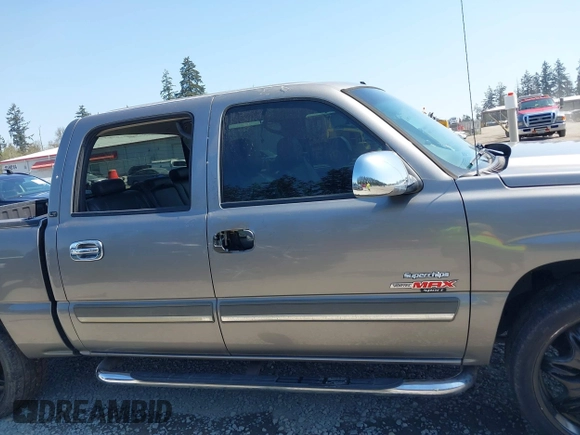 2006 Chevrolet Silverado 1500 LT1 with VIN 2GCEK13N361214121, listed as a IAAI auction lot 42106196 with Not Provided miles. Bid and sale history available at carsss.com. Image 14.
