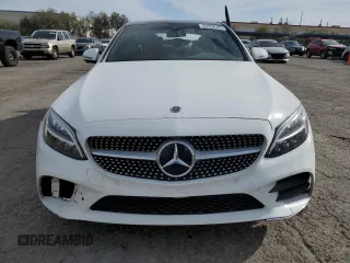 2019 Mercedes-Benz C 300 z VIN WDDWF8DB3KR501438, wystawiony jako Copart lot #51296765 z przebiegiem 50 710 mil mil oraz Szkoda całkowita • Salvage title. Historia ofert i sprzedaży dostępna na DreamBid. Obrazek 5.