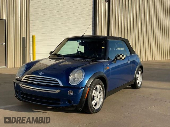 2007 MINI Convertible с VIN WMWRF33577TG17466, выставлен на аукционе Copart как лот 42860175 с пробегом 60 577 миль миль и Чистый • Clean title. История ставок и продаж доступна на DreamBid. Изображение 2.