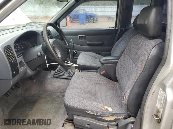 1996 Nissan Frontier XE с VIN 1N6SD16SXTC308255, выставлен на аукционе Copart как лот 53027865 с пробегом 299 424 миль миль и Чистый • Clean title. История ставок и продаж доступна на DreamBid. Изображение 7.
