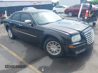 2010 Chrysler 300 Touring with VIN 2C3CA5CV3AH195530, listed as a IAAI auction lot 42103512 with 291,724 mi miles and . Bid and sale history available at DreamBid. Image 1.