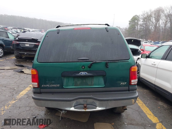2000 Ford Explorer XLT с VIN 1FMZU63P9YUB63432, выставлен на аукционе IAAI как лот 41553738 с пробегом 332 946 миль миль и . История ставок и продаж доступна на DreamBid. Изображение 16.