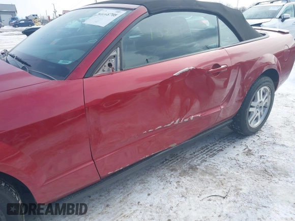 2008 Ford Mustang Deluxe with VIN 1ZVHT84NX85170490, listed as a IAAI auction lot 41608708 with 153,081 mi miles and . Bid and sale history available at carsss.com. Image 6.