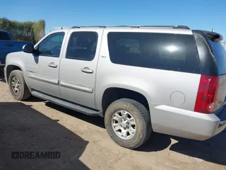 2007 GMC Yukon XL SLT with VIN 1GKFK16317J206173, listed as a IAAI auction lot 42117433 with Not Provided miles. Bid and sale history available at carsss.com. Image 3.