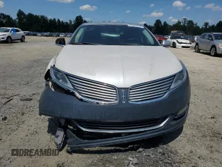 2014 Lincoln MKZ with VIN 3LN6L2GKXER822019, listed as a Copart auction lot 66097974 with 249,129 mi miles and Salvage Title. Bid and sale history available at DreamBid. Image 5.