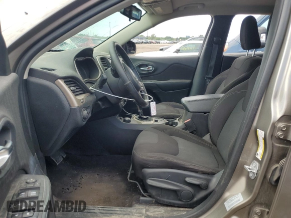 2017 Jeep Cherokee Latitude with VIN 1C4PJMCB3HW562032, listed as a Copart auction lot 66562805 with 150,303 mi miles and Clean title. Bid and sale history available at DreamBid. Image 7.