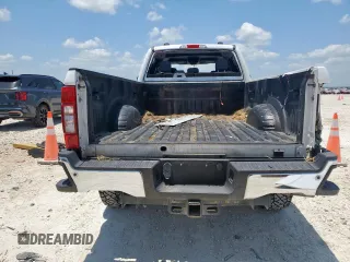 2020 Ford F-350 XL с VIN 1FT8W3BT1LEE60477, выставлен на аукционе Copart как лот 58448915 с пробегом 186 835 миль миль и Списание • Salvage title. История ставок и продаж доступна на DreamBid. Изображение 6.