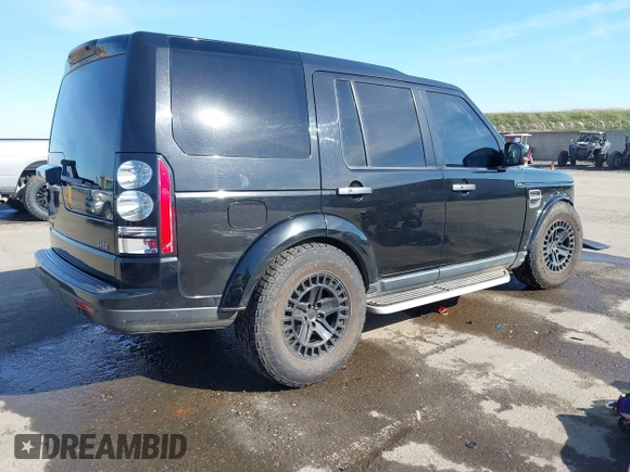 2016 Land Rover LR4 HSE with VIN SALAG2V63GA840960, listed as a IAAI auction lot 41535020 with 102,696 mi miles and . Bid and sale history available at DreamBid. Image 4.