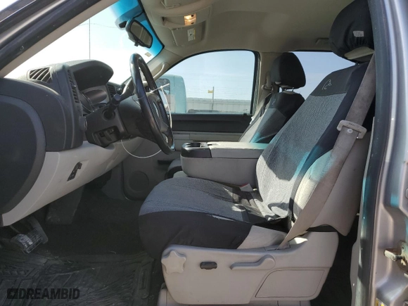 2010 Chevrolet Silverado 1500 LT with VIN 3GCRKSE31AG106566, listed as a Copart auction lot 52511295 with 250,445 mi miles and Clean Title. Bid and sale history available at carsss.com. Image 7.