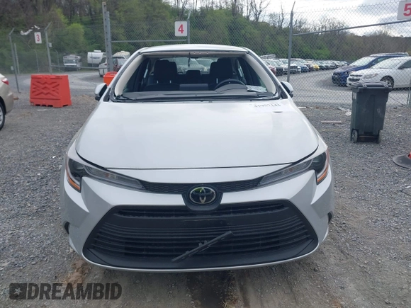 2024 Toyota Corolla LE with VIN 5YFB4MDE8RP191325, listed as a IAAI auction lot 41957143 with 4,943 mi miles. Bid and sale history available at carsss.com. Image 12.