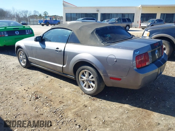 2006 Ford Mustang Standard with VIN 1ZVHT84N365107471, listed as a IAAI auction lot 41763583 with 239,204 mi miles and . Bid and sale history available at carsss.com. Image 3.
