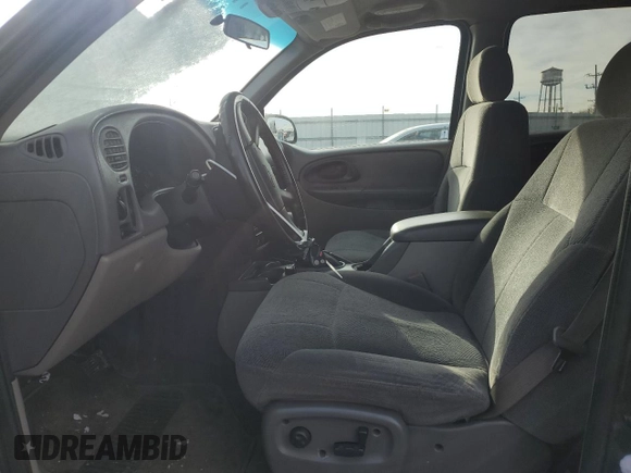 2003 Chevrolet TrailBlazer EXT LT with VIN 1GNET16S936239308, listed as a Copart auction lot 87624905 with 175,434 mi miles and Salvage Title. Bid and sale history available at DreamBid. Image 7.