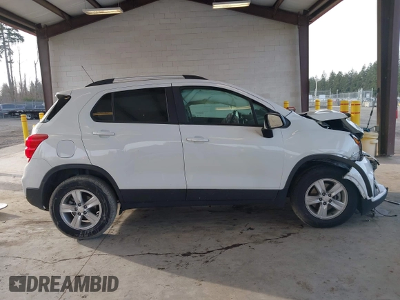 2021 Chevrolet Trax LT with VIN KL7CJPSM6MB365129, listed as a IAAI auction lot 41746231 with 75,848 mi miles. Bid and sale history available at carsss.com. Image 12.