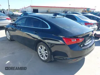 2018 Chevrolet Malibu LT with VIN 1G1ZD5ST2JF135052, listed as a IAAI auction lot 42088820 with 114,547 mi miles. Bid and sale history available at carsss.com. Image 3.