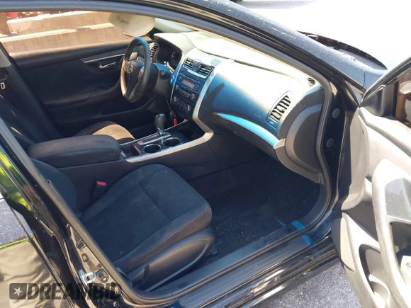 2014 Nissan Altima S with VIN 1N4AL3AP1EN345420, listed as a IAAI auction lot 42066721 with 145,581 mi miles and . Bid and sale history available at carsss.com. Image 5.