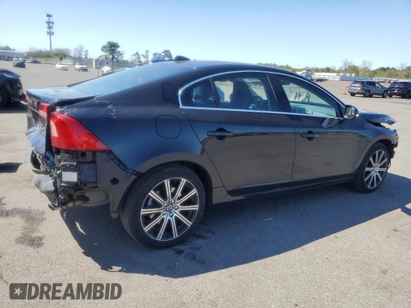 2018 Volvo S60 Inscription Platinum with VIN LYV402TM4JB172922, listed as a Copart auction lot 54655585 with 38,002 mi miles and Salvage Title. Bid and sale history available at carsss.com. Image 3.
