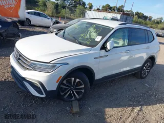 2022 Volkswagen Tiguan S with VIN 3VV1B7AX0NM004543, listed as a IAAI auction lot 40409461 with 999,999 mi miles. Bid and sale history available at carsss.com. Image 16.