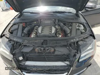 2011 Audi A8 z VIN WAURVAFD2BN004871, wystawiony jako Copart lot #55208355 z przebiegiem 167 356 mil mil oraz Szkody całkowita. Historia ofert i sprzedaży dostępna na DreamBid. Obrazek 11.