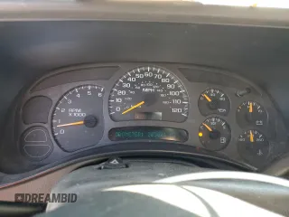 2003 GMC Sierra 1500HD SLE z VIN 1GTGC13U33F222110, wystawiony jako Copart lot #44918185 z przebiegiem 209 001 mil mil oraz Tytuł czysty. Historia ofert i sprzedaży dostępna na DreamBid. Obrazek 9.