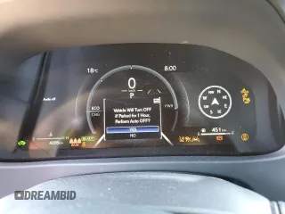 2025 Lexus UX 300h z VIN JTHUCJDHXS2001225, wystawiony jako Copart lot #55670245 z przebiegiem 4205 mil mil oraz Tytuł czysty. Historia ofert i sprzedaży dostępna na DreamBid. Obrazek 9.