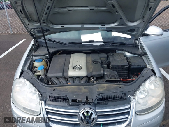 2008 Volkswagen Jetta S with VIN 3VWJZ71K38M088759, listed as a IAAI auction lot 42096924 with 110,320 mi miles and . Bid and sale history available at DreamBid. Image 10.