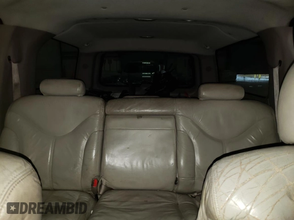 2002 GMC Yukon XL SLT with VIN 3GKFK16ZX2G270341, listed as a Copart auction lot 88023885 with 238,111 mi miles and Salvage Title. Bid and sale history available at carsss.com. Image 10.