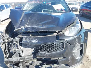 2019 Kia Sportage LX with VIN KNDPM3AC4K7534271, listed as a IAAI auction lot 41696261 with 71,386 mi miles. Bid and sale history available at carsss.com. Image 6.