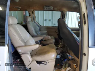 2000 Chrysler Town & Country LXi with VIN 1C4GP54L8YB549019, listed as a Copart auction lot 49186805 with 186,815 mi miles and Salvage Title. Bid and sale history available at carsss.com. Image 12.