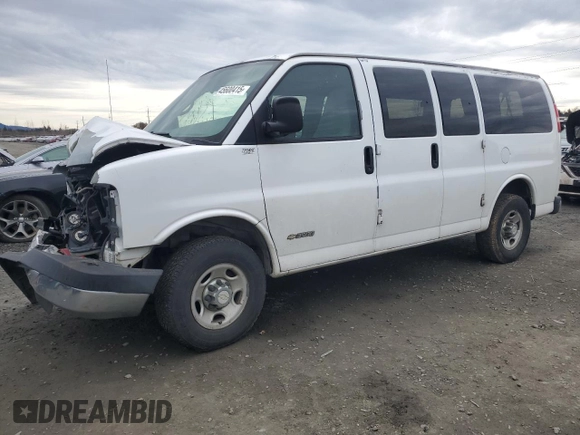2005 Chevrolet Express Passenger with VIN 1GAHG35U851250429, listed as a Copart auction lot 45600415 with Not provided miles and Salvage title. Bid and sale history available at DreamBid. Image 1.