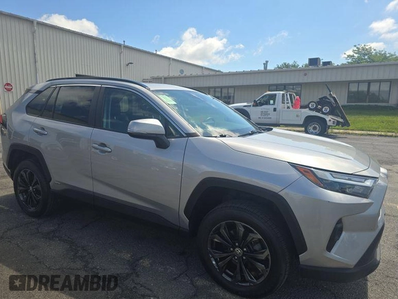 2022 Toyota RAV4 Hybrid XLE Premium с VIN 4T3B6RFV2NU084419, выставлен на аукционе IAAI как лот 42796180 с пробегом 76 607 миль миль и . История ставок и продаж доступна на DreamBid. Изображение 13.