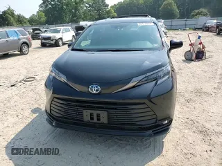 2024 Toyota Sienna LE with VIN 5TDCSKFC6RS111621, listed as a Copart auction lot 74657494 with 19,733 mi miles and Salvage Title. Bid and sale history available at carsss.com. Image 11.