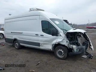 2022 Ford Transit Cargo with VIN 1FTBW3X83NKA44302, listed as a IAAI auction lot 41684165 with 33,463 mi miles and . Bid and sale history available at DreamBid. Image 1.