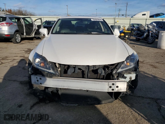 2011 Lexus IS 350 with VIN JTHCE5C29B5000138, listed as a Copart auction lot 42920825 with 105,420 mi miles and Salvage title. Bid and sale history available at DreamBid. Image 5.
