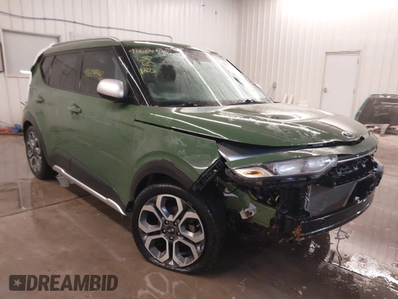 2021 Kia Soul LX with VIN KNDJ23AU0M7126728, listed as a IAAI auction lot 41604946 with 32,979 mi miles. Bid and sale history available at carsss.com. Image 1.