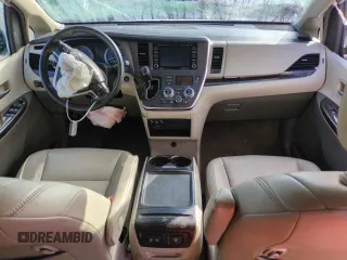 2019 Toyota Sienna XLE Auto Access Seat with VIN 5TDYZ3DC1KS982412, listed as a Copart auction lot 45692195 with 46,080 mi miles and Salvage Title. Bid and sale history available at carsss.com. Image 8.